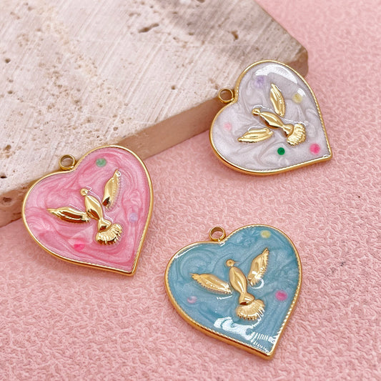 51228 Enamel heart bird charm