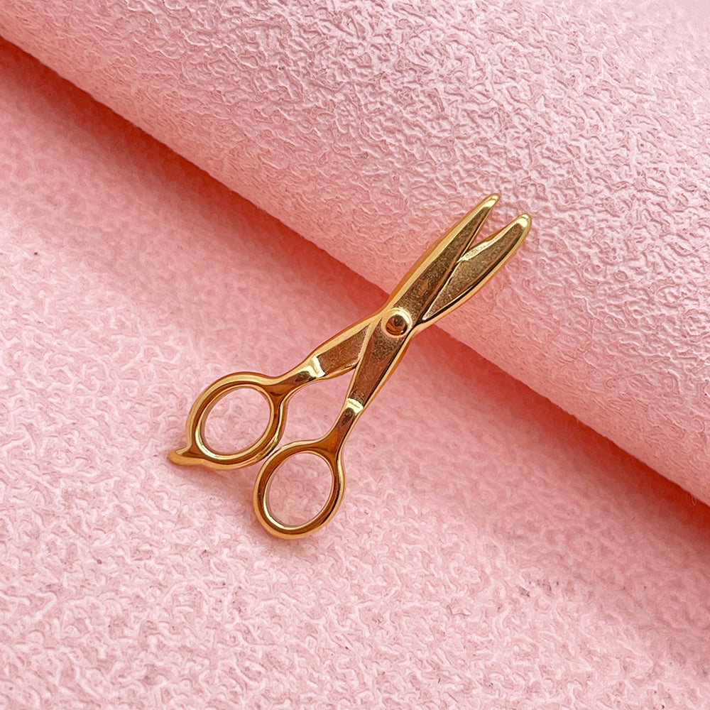 12197 Scissor charm