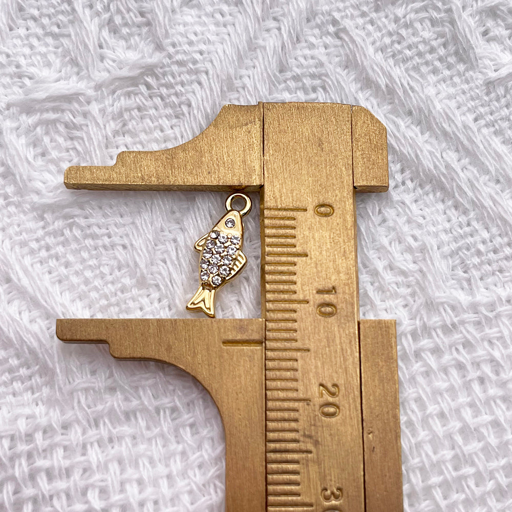 51330 Diamond fish charm