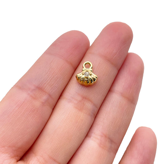 51326  Shell charm
