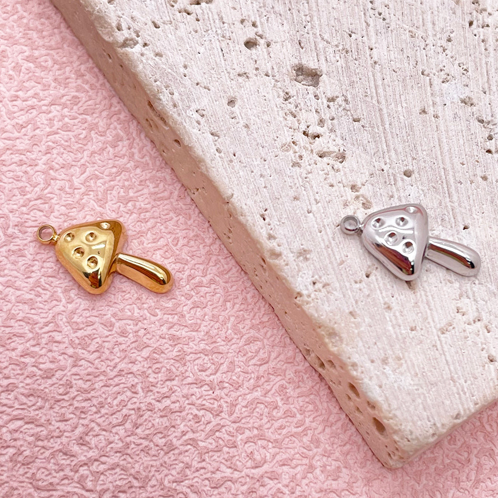 12240 Mushroom charm