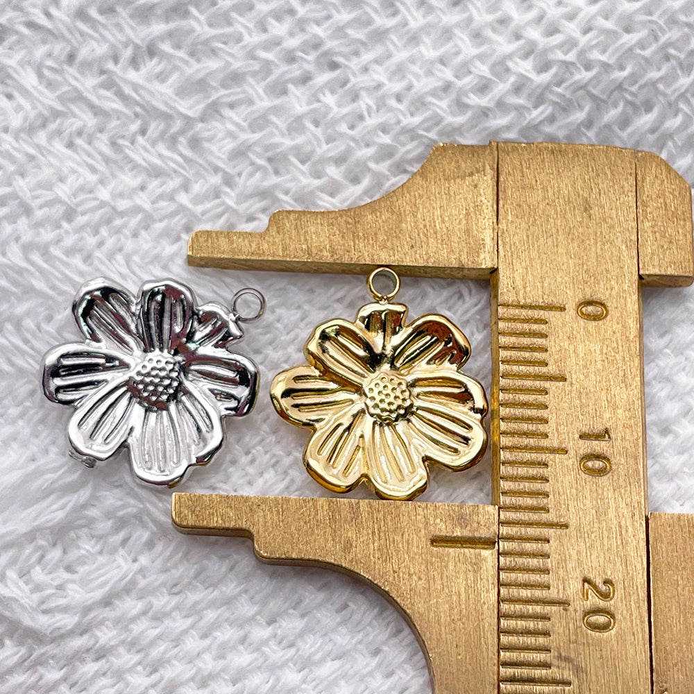 12255 Daisy charm