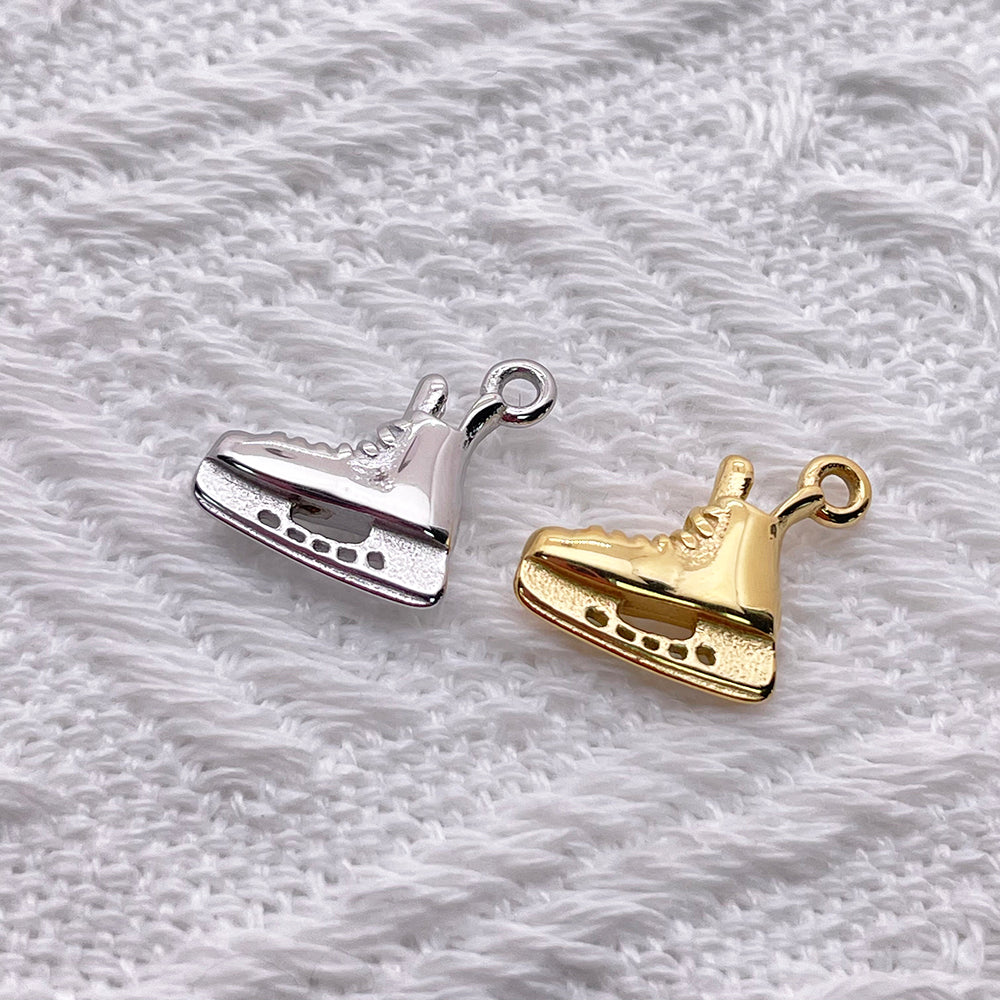 12326 Ice skatesI charm