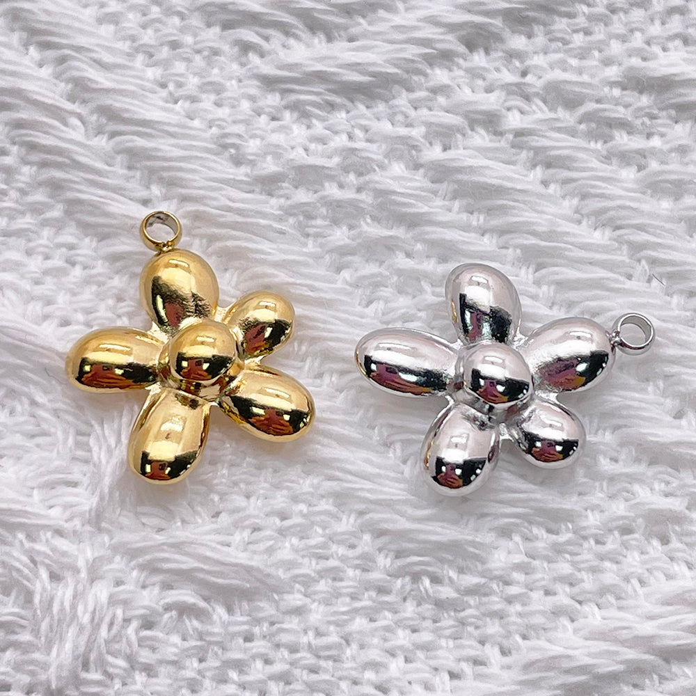 12316 Flower charm