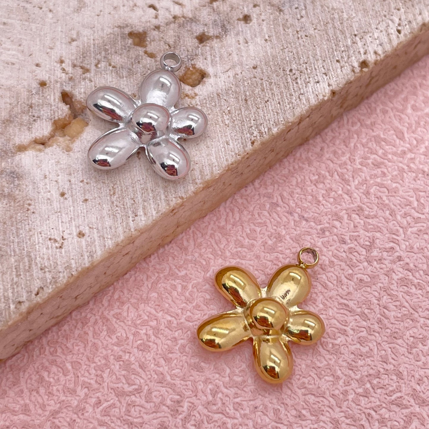 12316 Flower charm