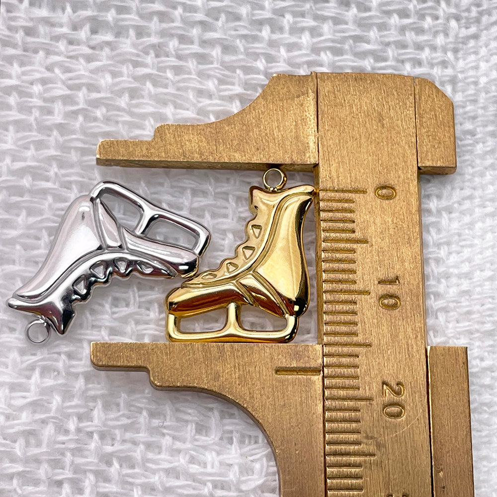12329 ice skate charm