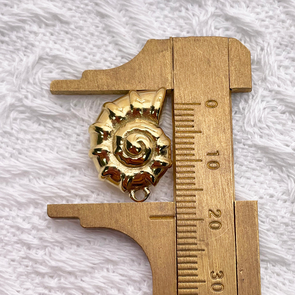 12201 20mm Shell charm