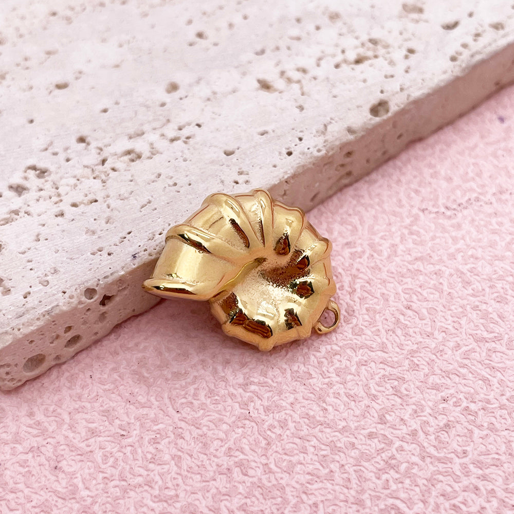 12201 20mm Shell charm