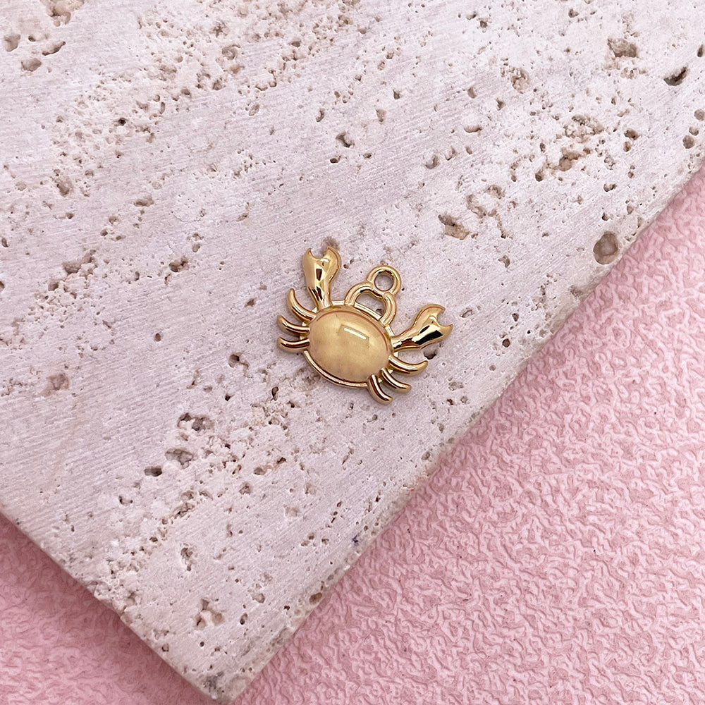 12229 Tiny crab charm