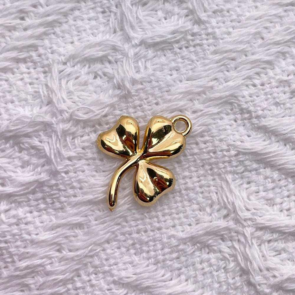 12209 Three leaf clover charm