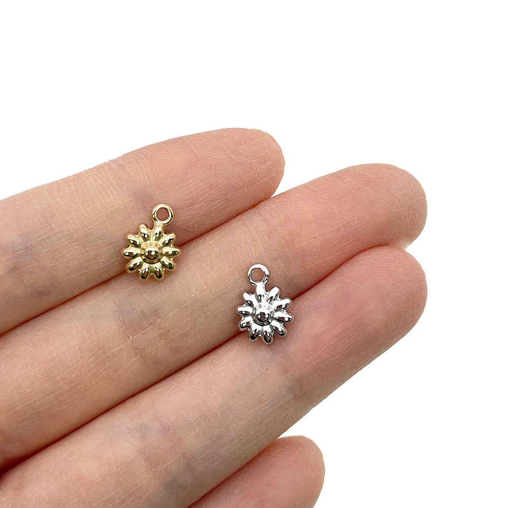 13112 Tiny Flower Charm