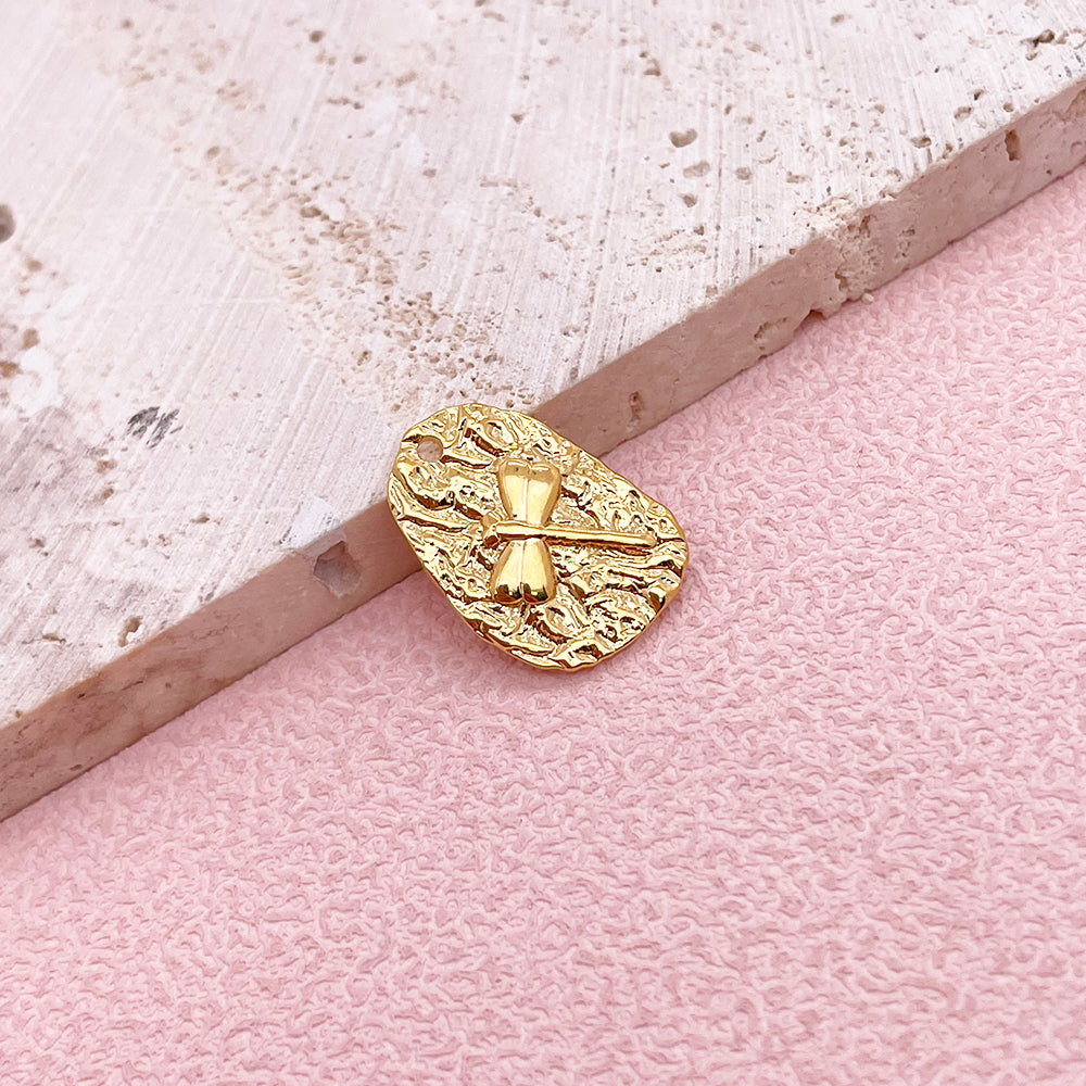 0844 Dragonfly charm