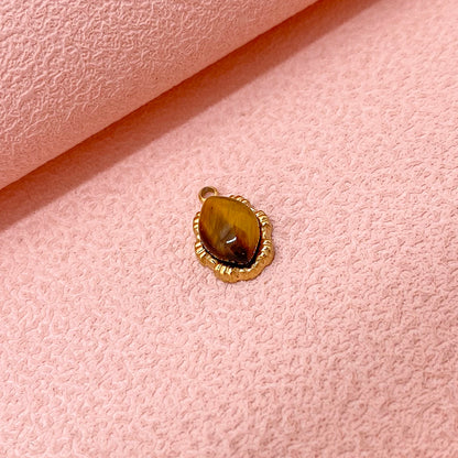 2562 Tiger eye charm