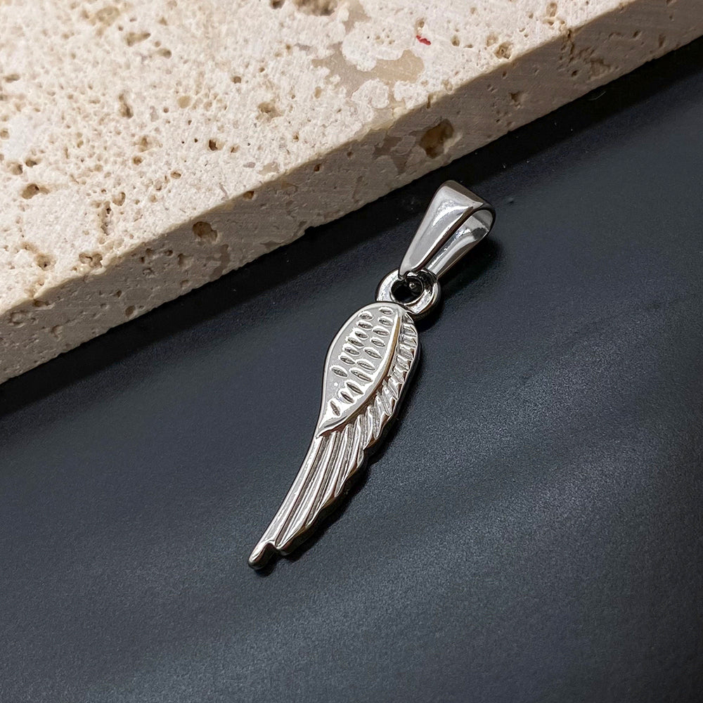 Wing charm