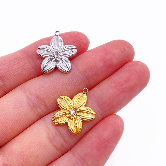 5988 Flower charm