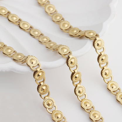 C1752 Double-layer round sunflower chain