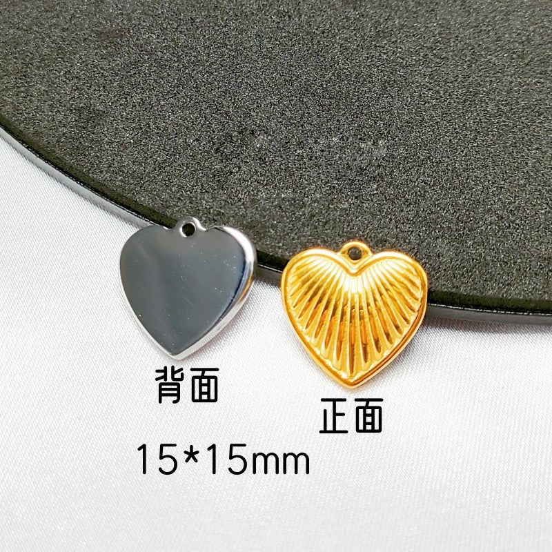 Stainless steel Heart  pendants for Jewelry Making